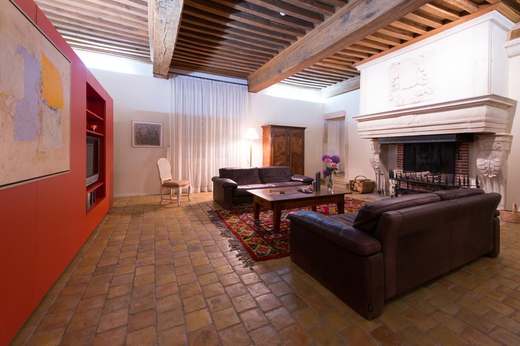 Hotel-Restaurant Le Chateau De Besseuil, Macon Nord - Teritoria Clesse  Exterior photo